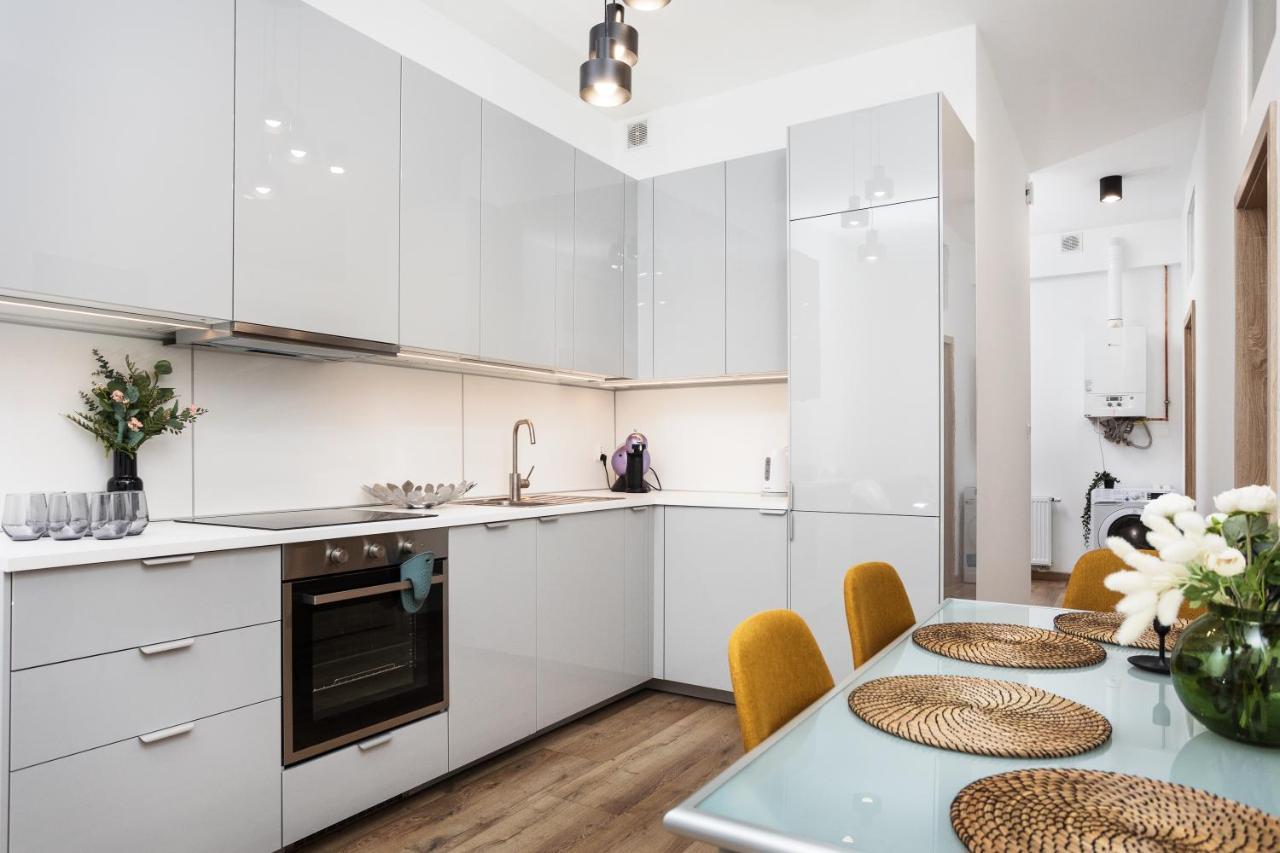 Bosacka Apartments X 1' Main Train & Bus Station - By Upstairs Cracovie Extérieur photo